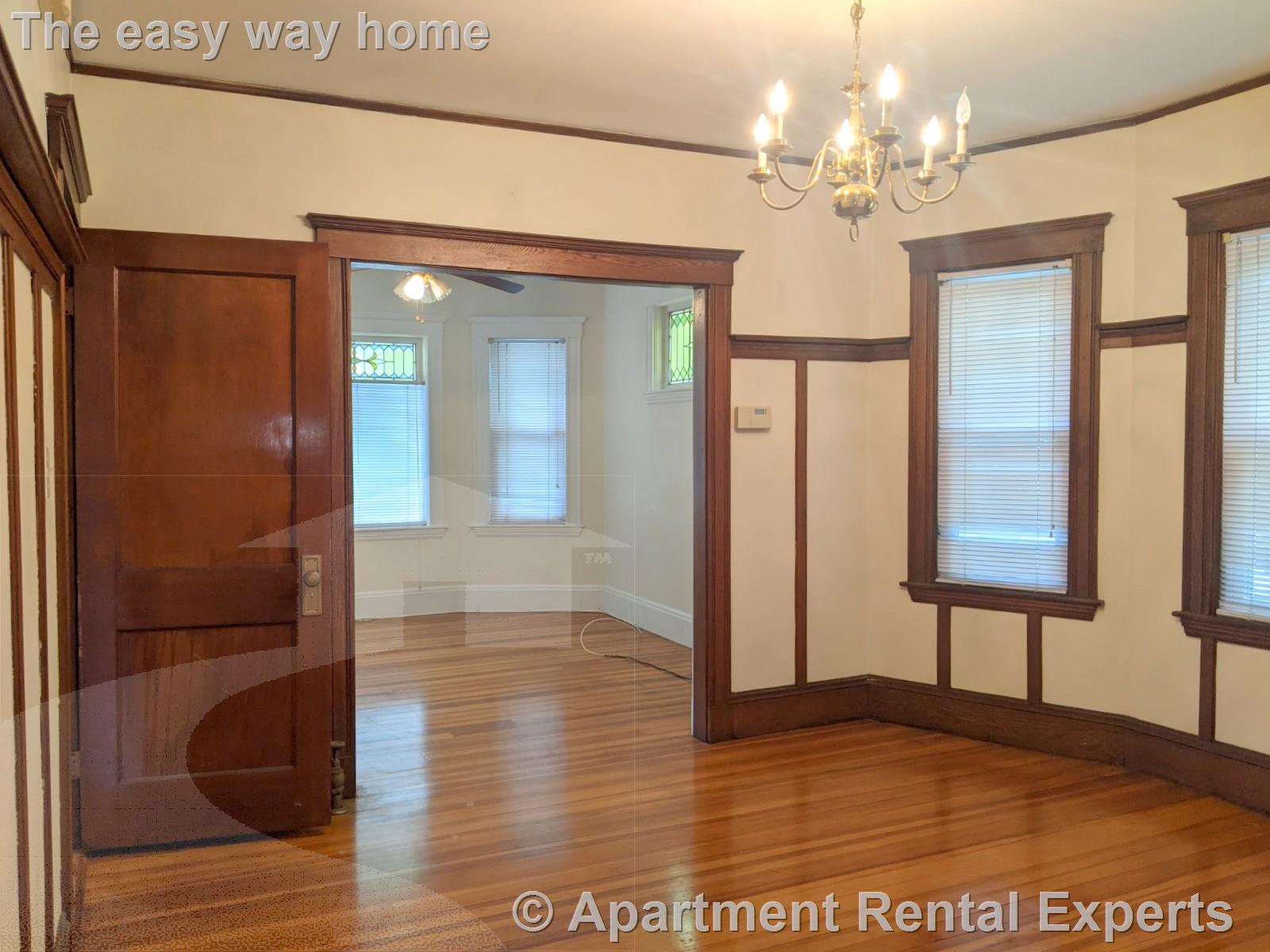 19 Leonard St, Davis Square