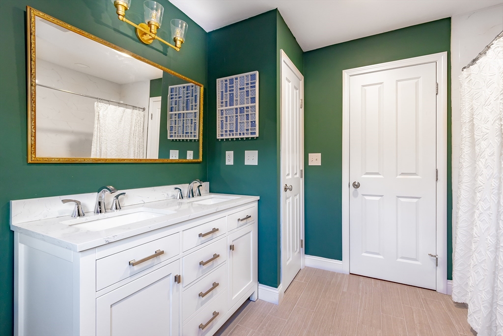 1093 Main St, Weymouth