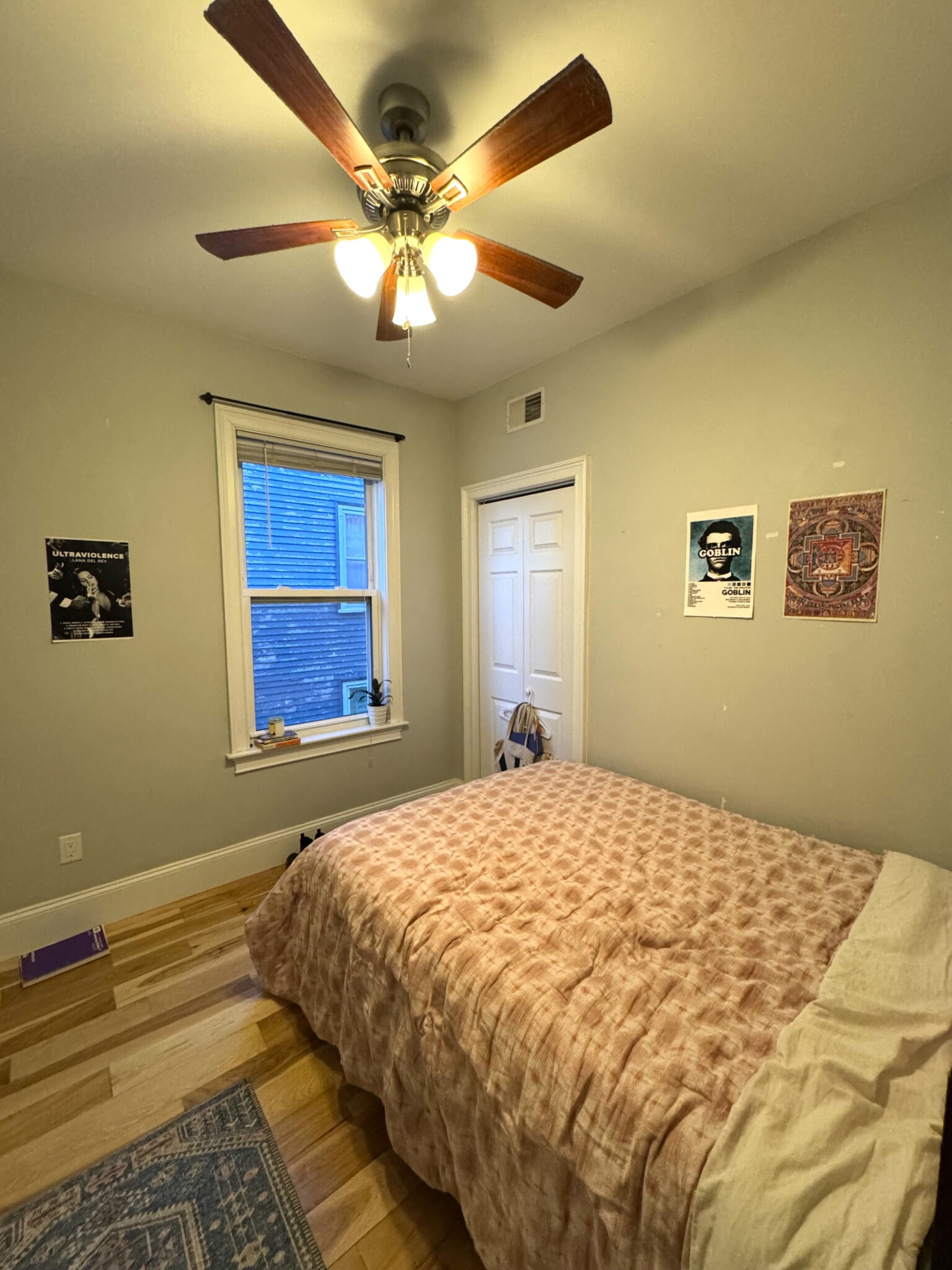 180 Hillside St, Mission Hill