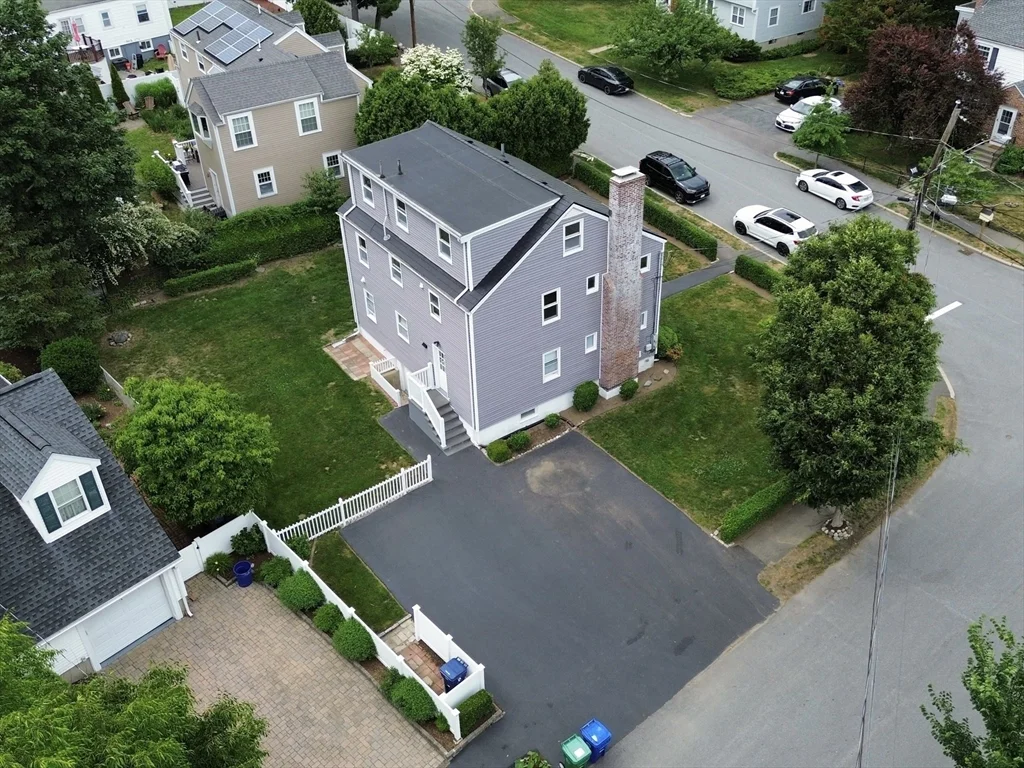 17 Hatfield Rd, West Newton