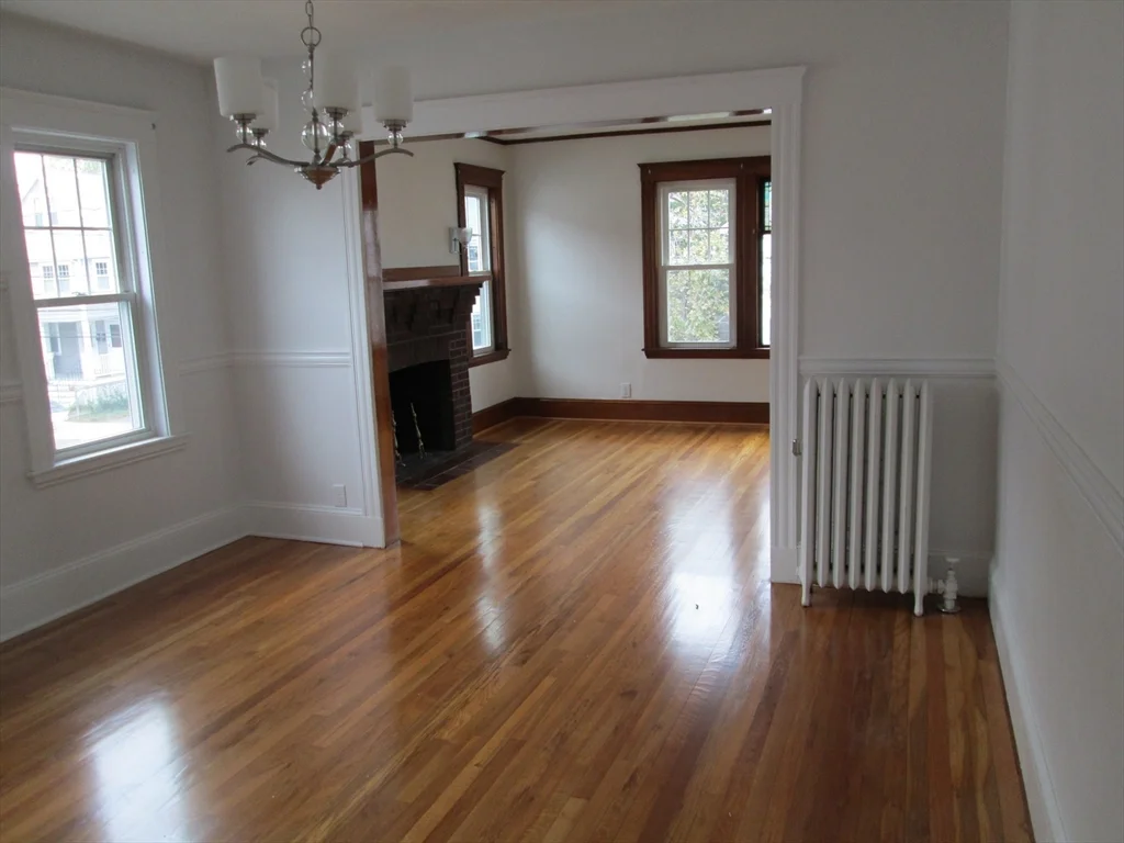 83 Webster St, Arlington