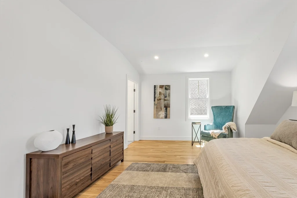 142 Birch St, Roslindale