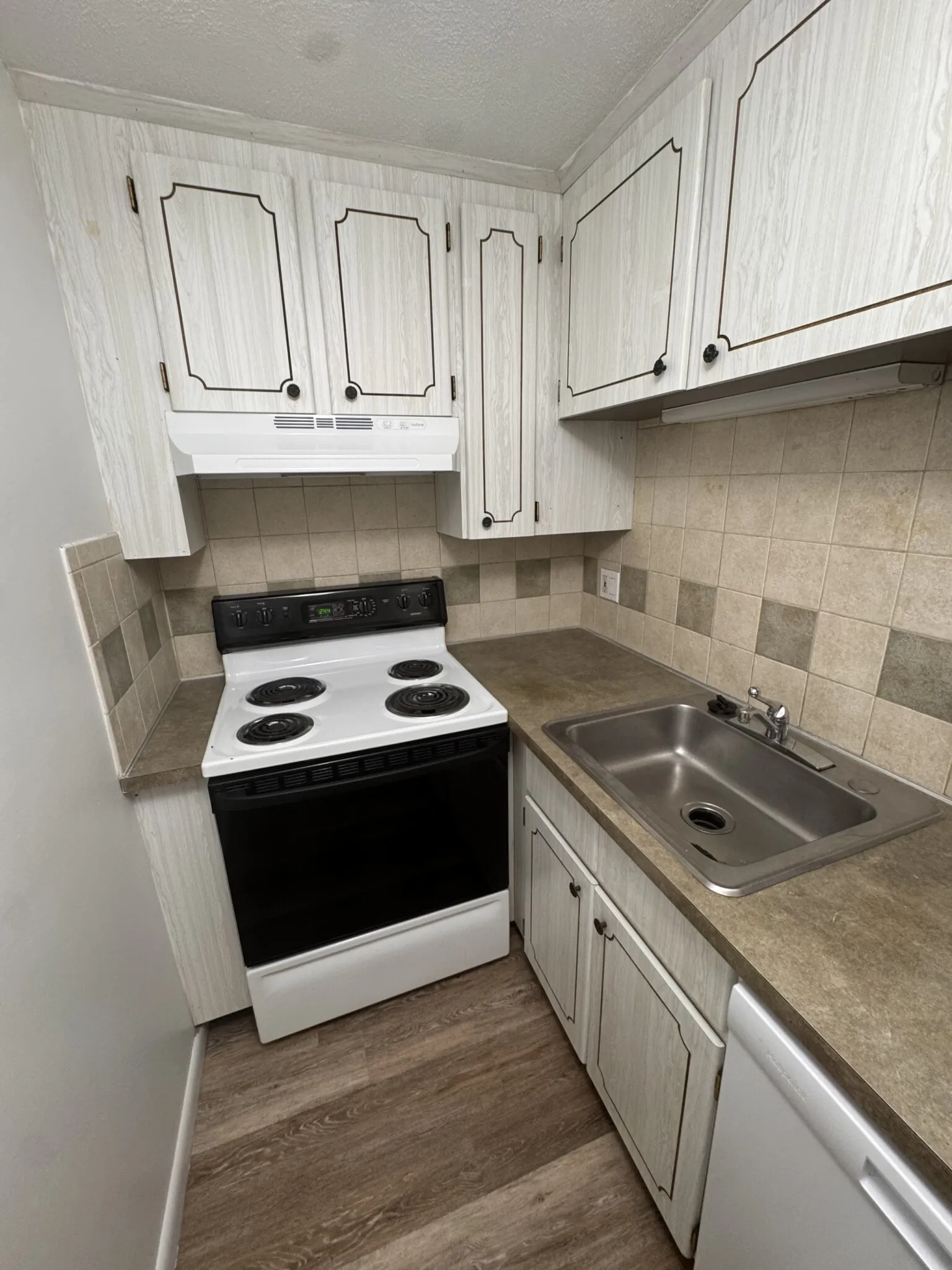 181 Lexington St, Auburndale