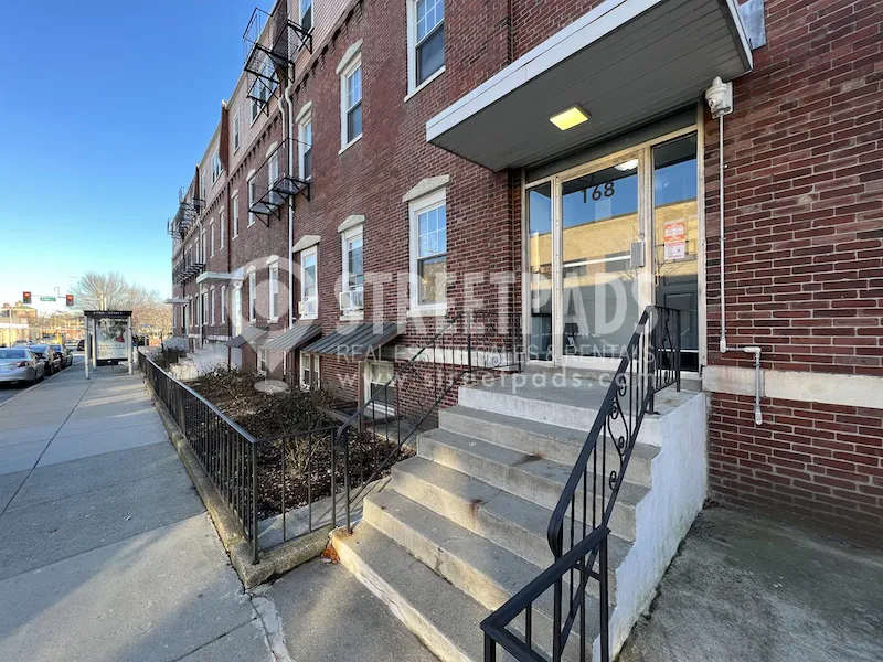 168 North Beacon St, Brighton