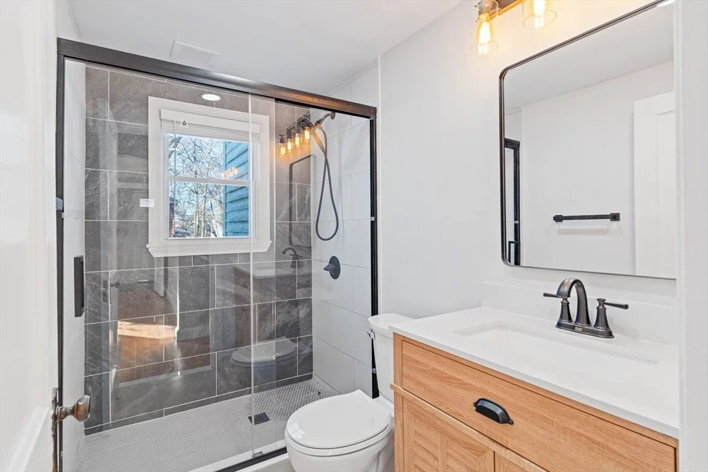 126 Washington Ave, Waltham