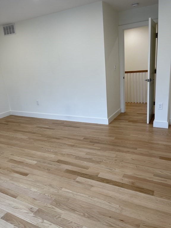 284 Sidney St, Cambridgeport