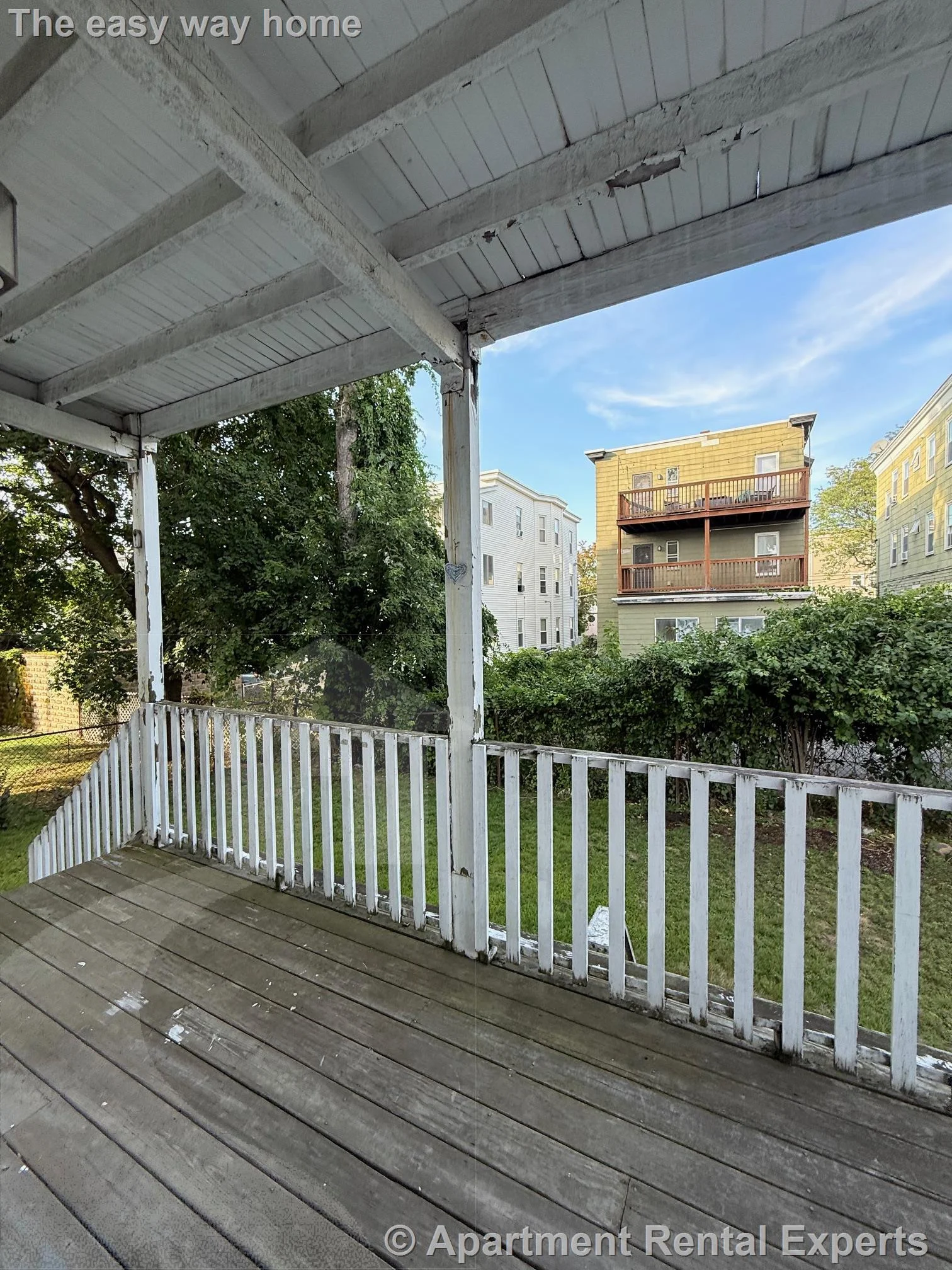 69 Raymond Ave, Tufts