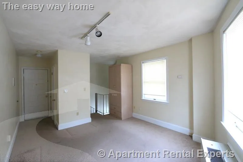 12 Mt Auburn St, Harvard Square