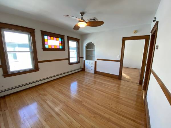 133 Grove St, Watertown