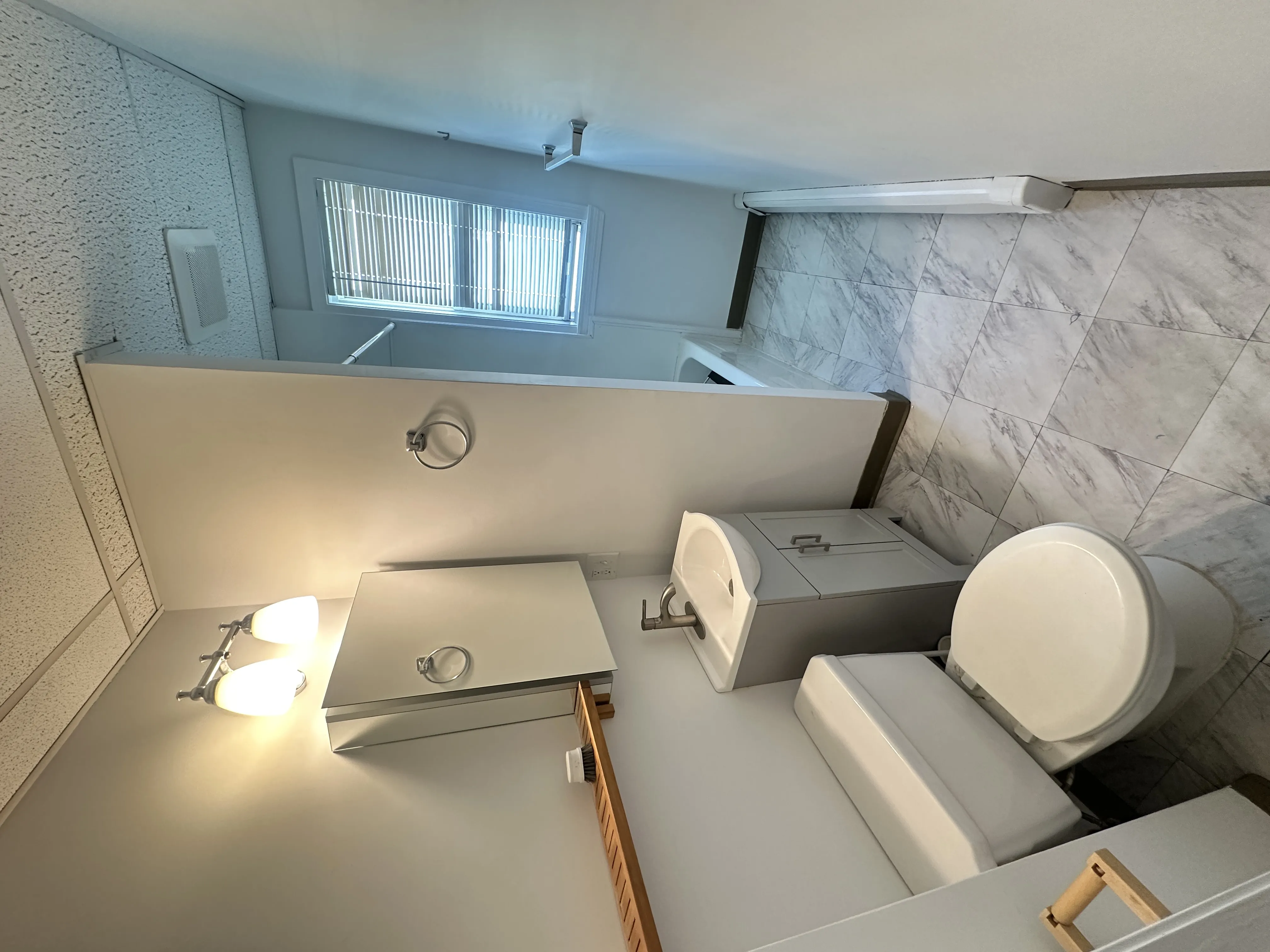 61 Webster Ave, Ward Two