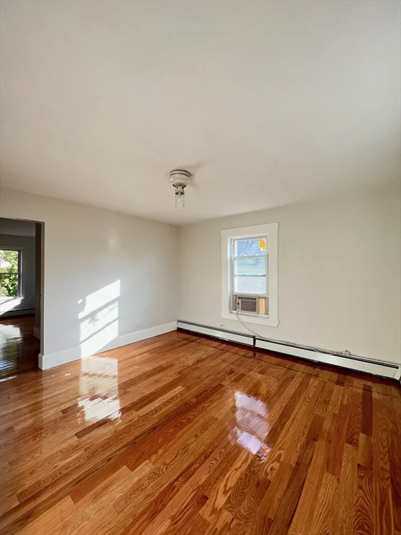 27 Barry St, Dorchester