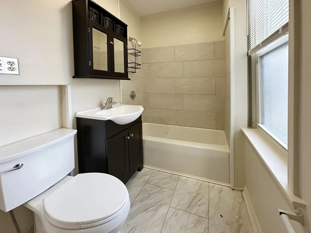 143 Arlington St, Framingham