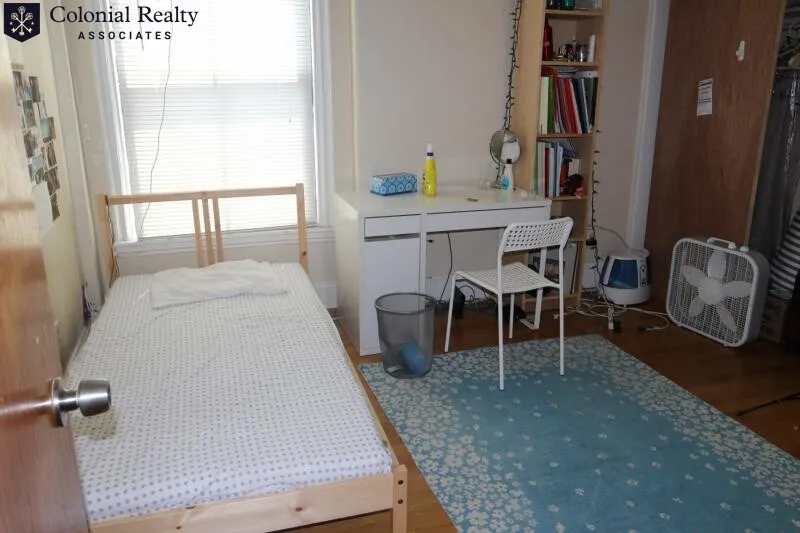 86 Hammond St, Roxbury