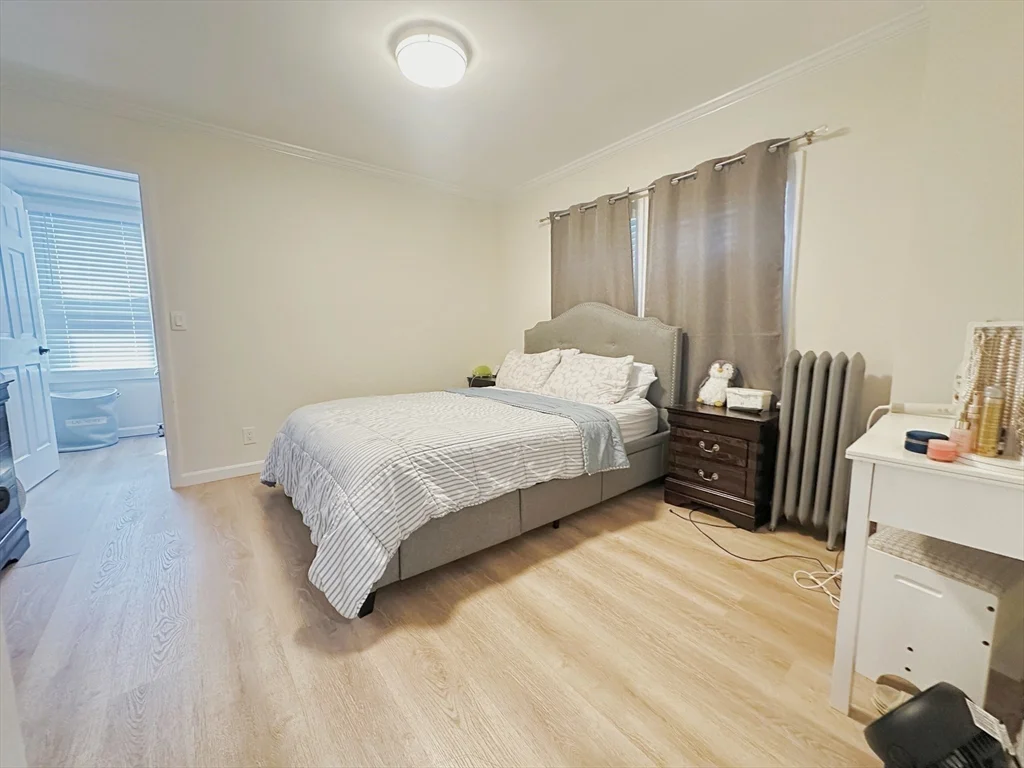 1 Vincent, Belmont