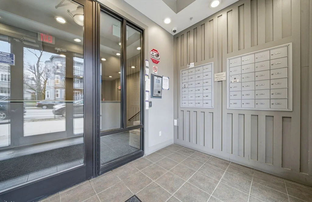 533 Cambridge St, Allston