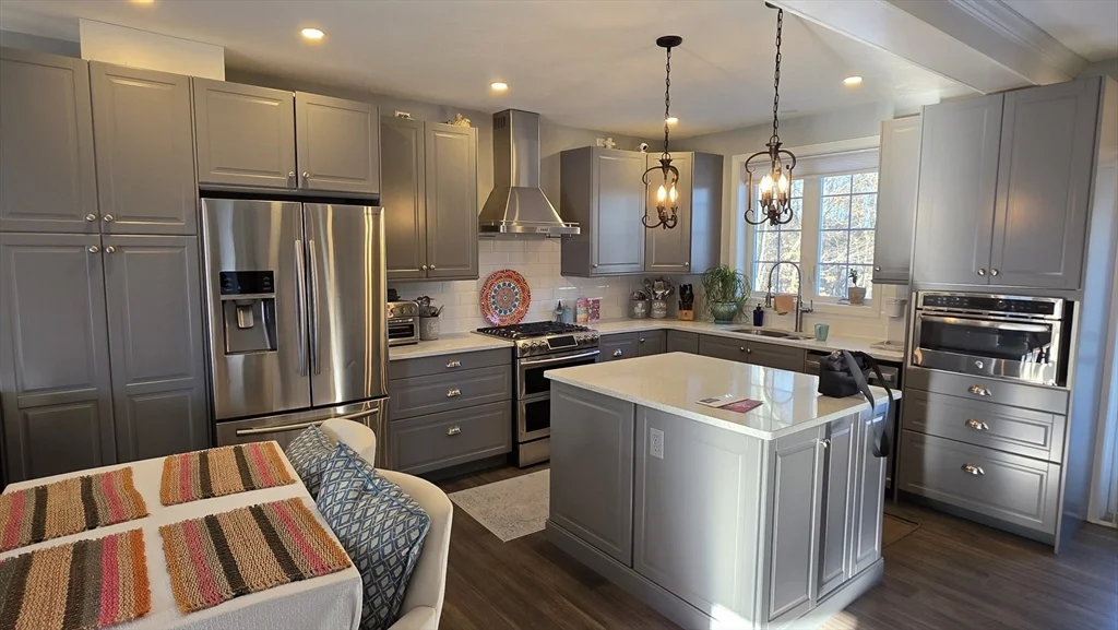 533 Prospect St, West Boylston