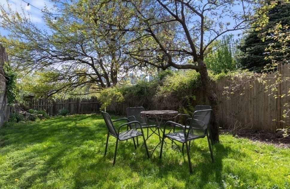 149 Webster St, Boston