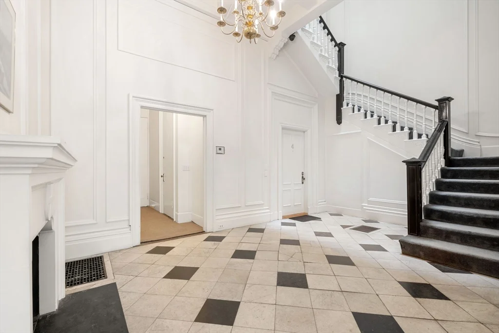 103 Marlborough St, Back Bay