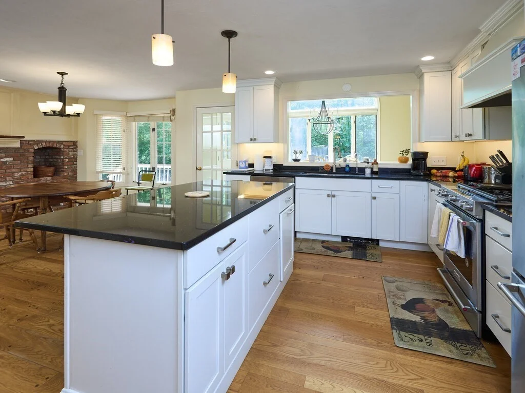 8 Kalamat Farms Circle, Shrewsbury