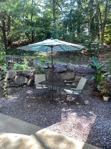 10 Beals Cove Rd, Hingham