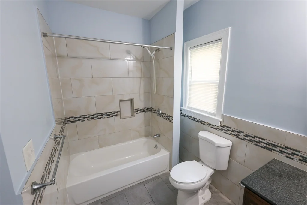 129 Draper St, Dorchester