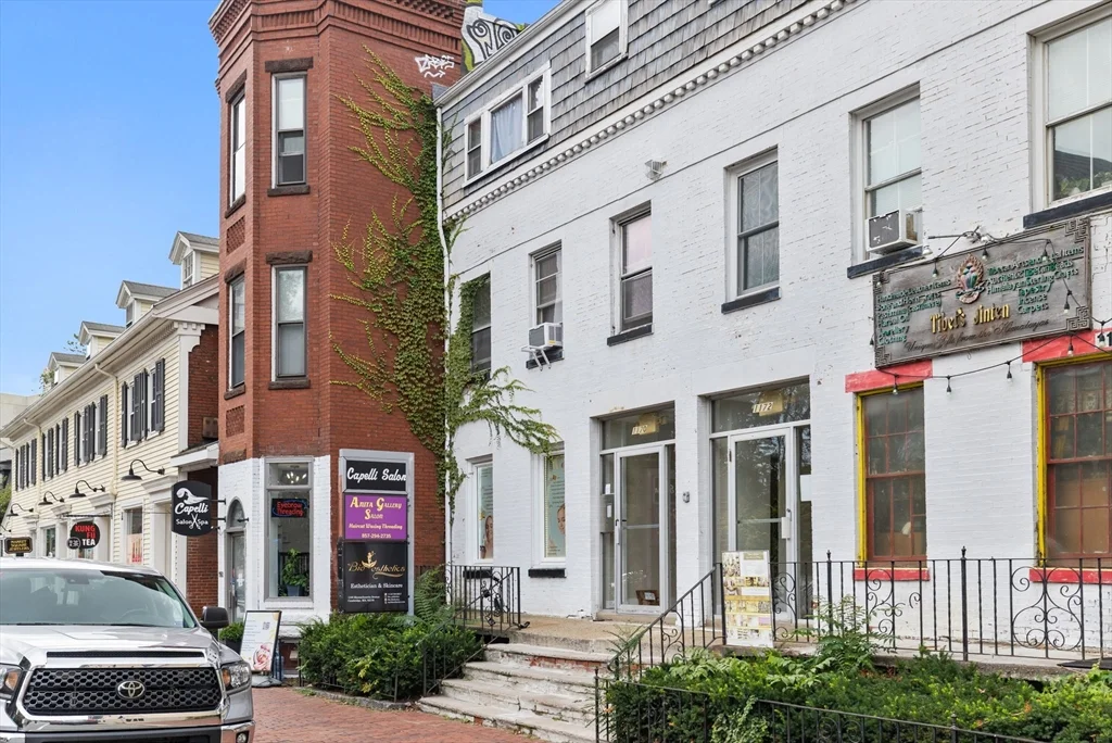 1170 Massachusetts Ave, Riverside