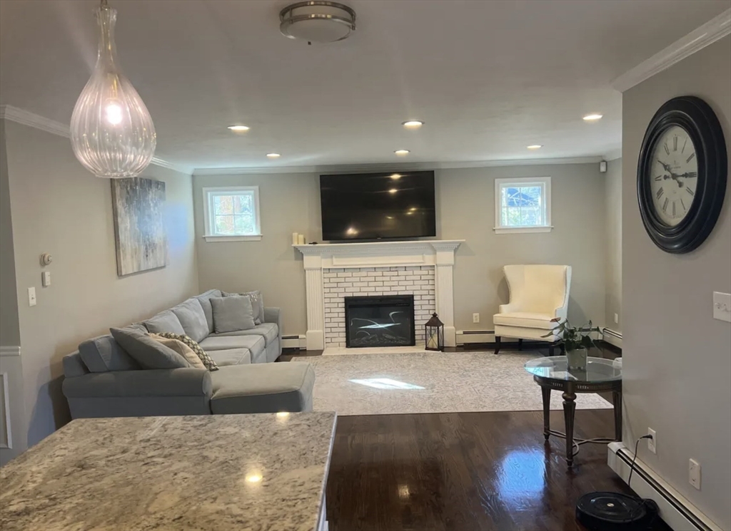 21 Shubert Rd, East Weymouth