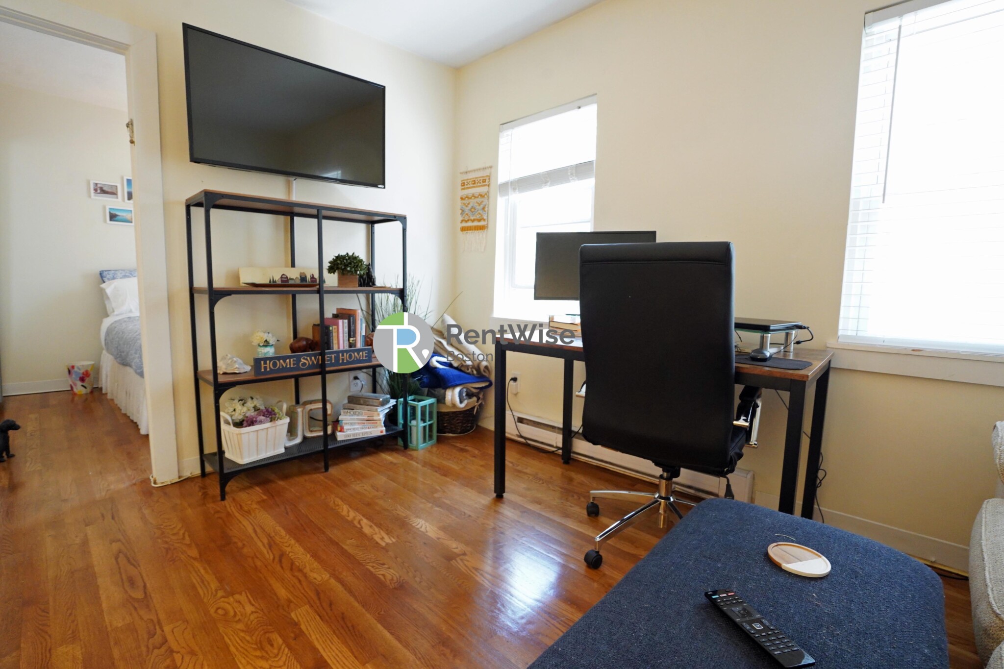 2 Schrepel Pl, South Boston