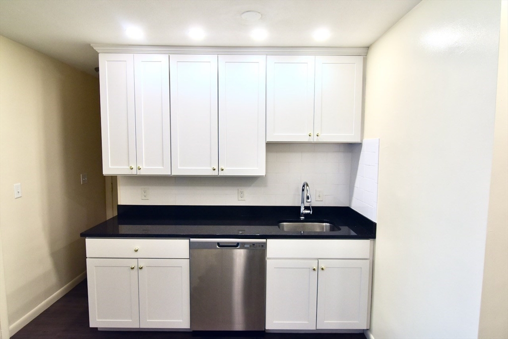 68 Butler St, Dorchester