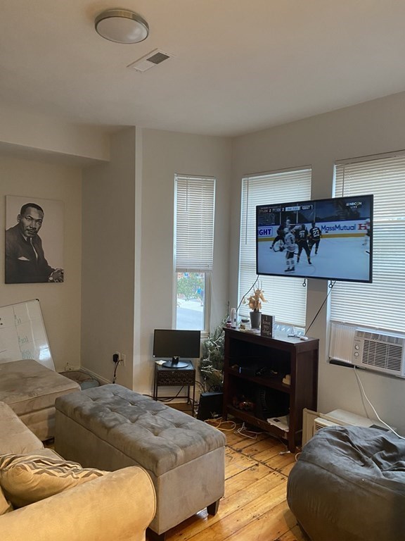 663 East Broadway, South Boston