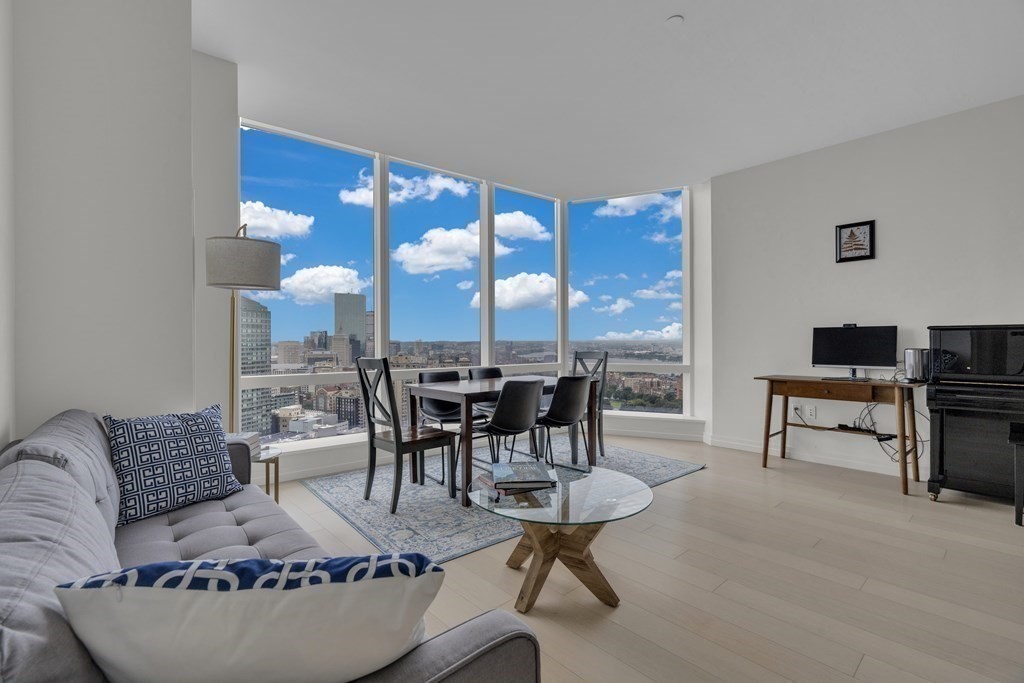 1 Franklin St, Midtown