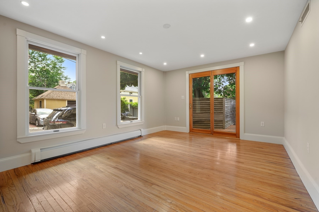 259 Mount Auburn, Harvard Square