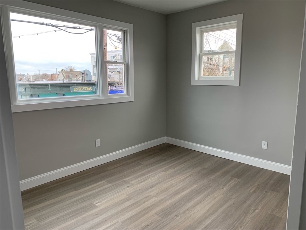 527 Nantasket Ave, Hull