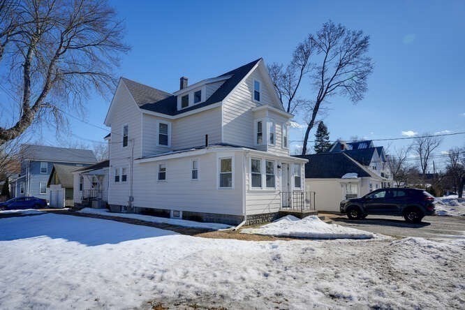 367 Bishop St, Framingham