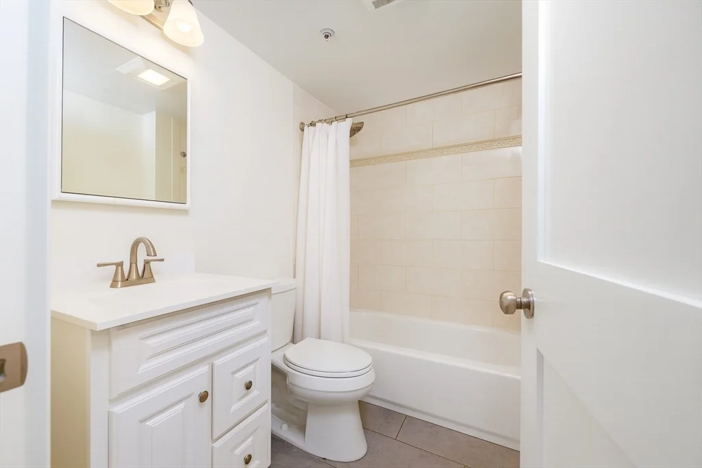 2025 Commonwealth Ave ,, Brighton