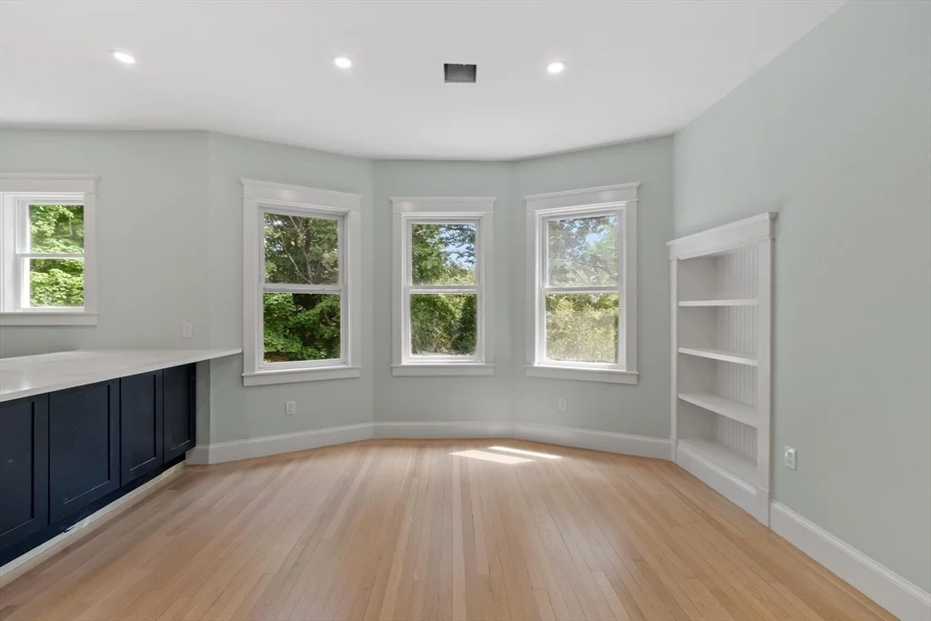 61 Warren St, West Medford