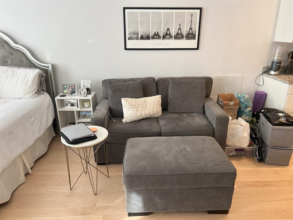 296 Beacon St, Back Bay