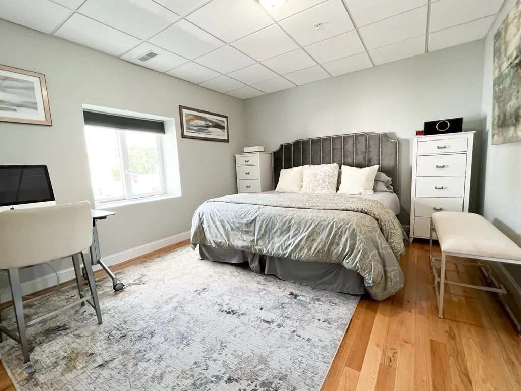 139R Linden St, Wellesley