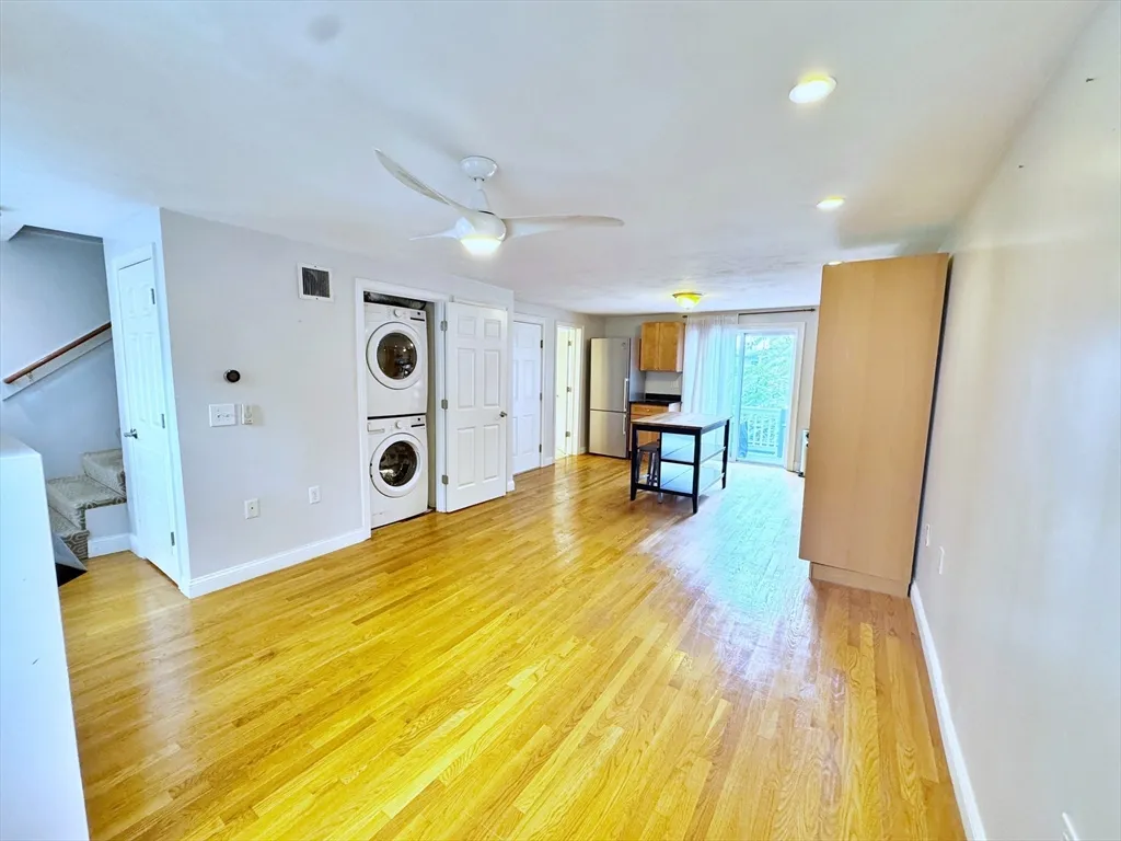 364 Sumner St, East Boston