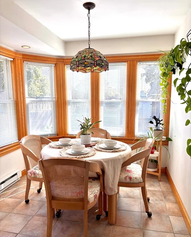 104 Saint James Ave, Holyoke