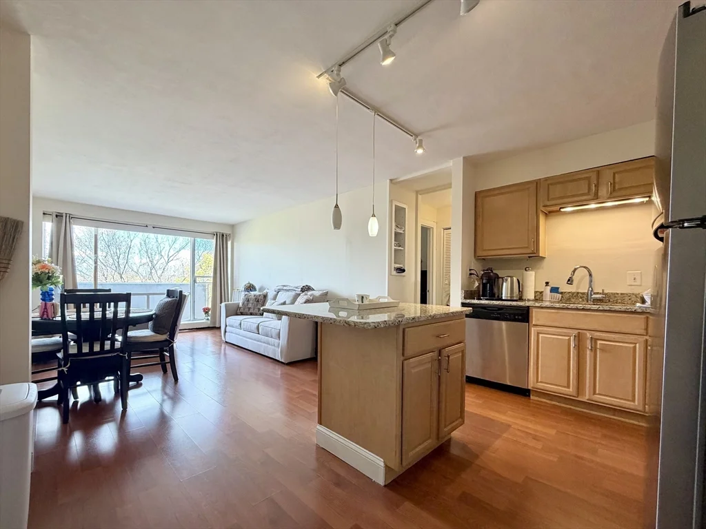 29 Concord Ave, Harvard Square