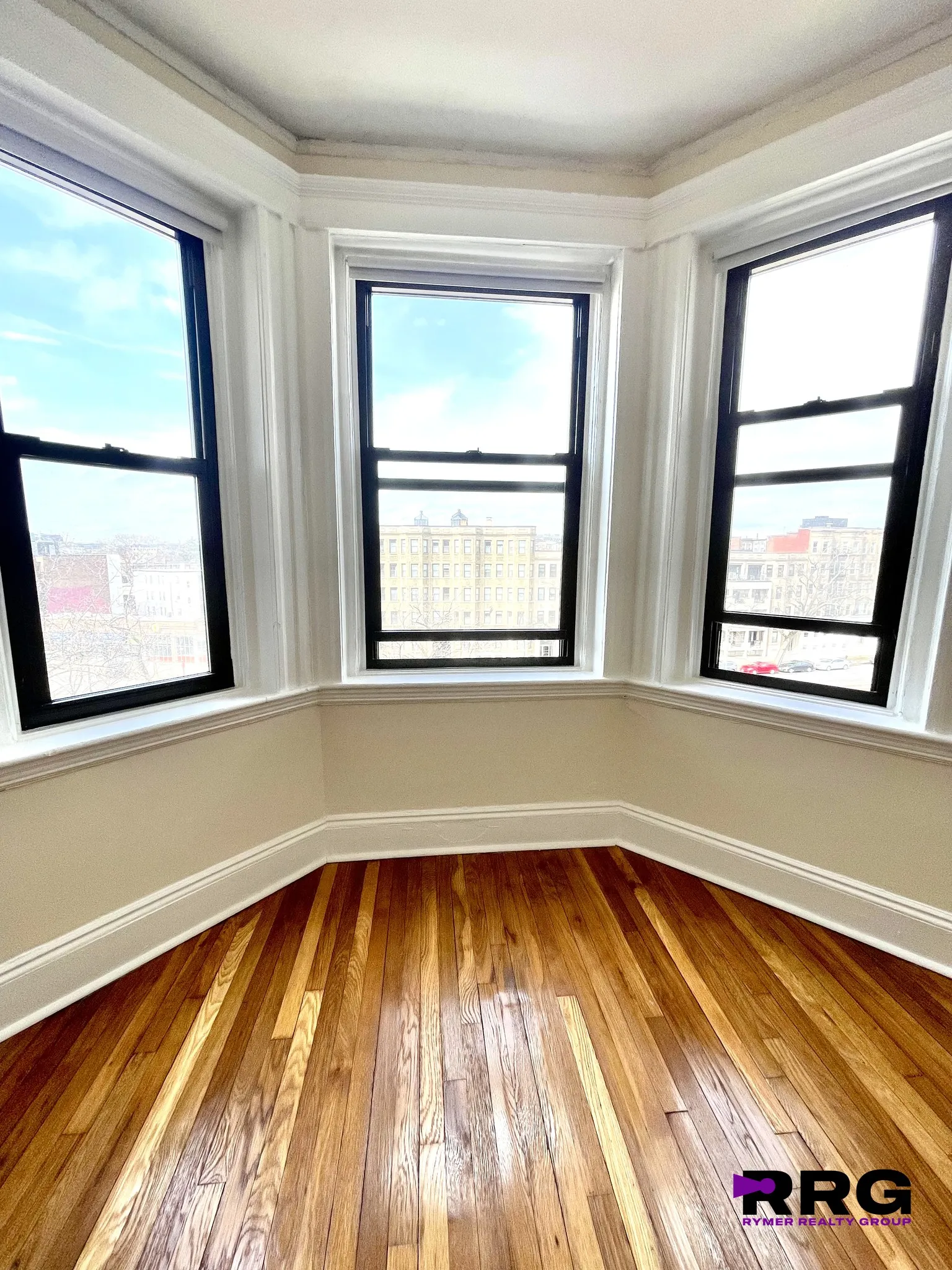 1144 Commonwealth Ave, North Brookline