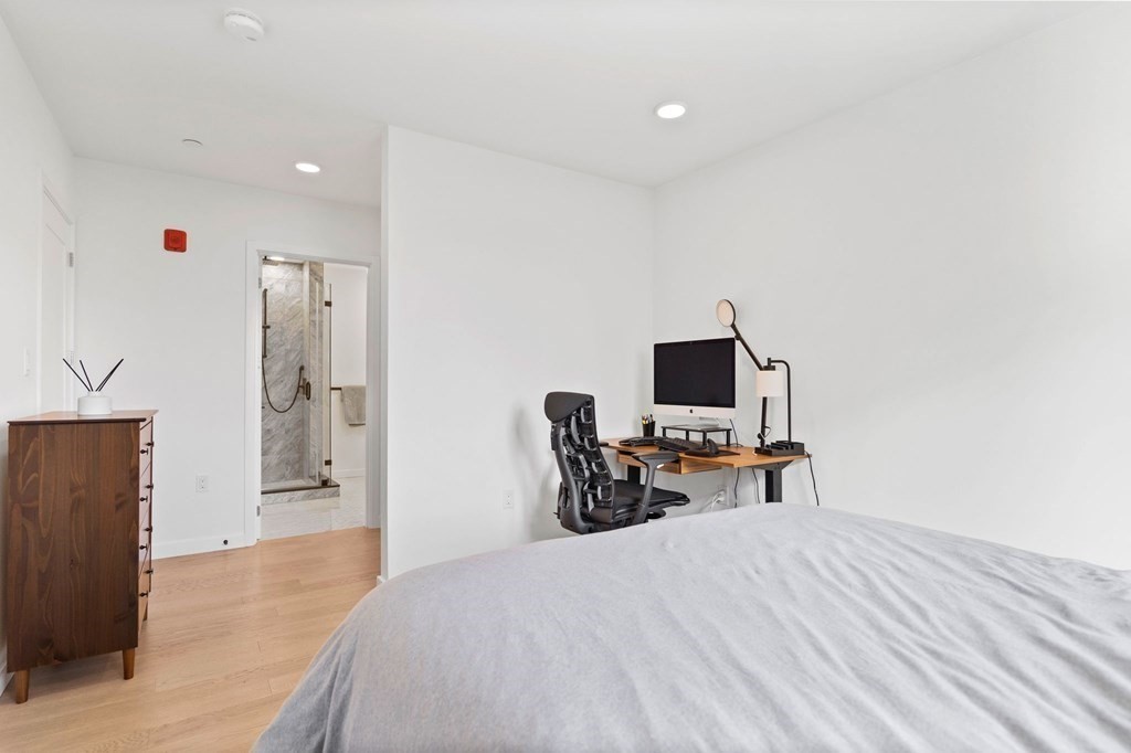 457 W Broadway, South Boston