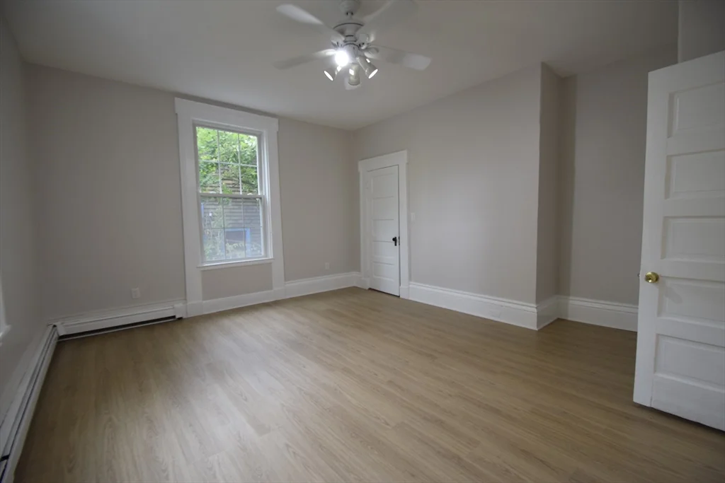 24 Saint James St, Newton