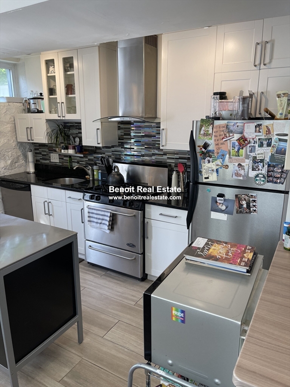 111 Woodstock St, West Somerville