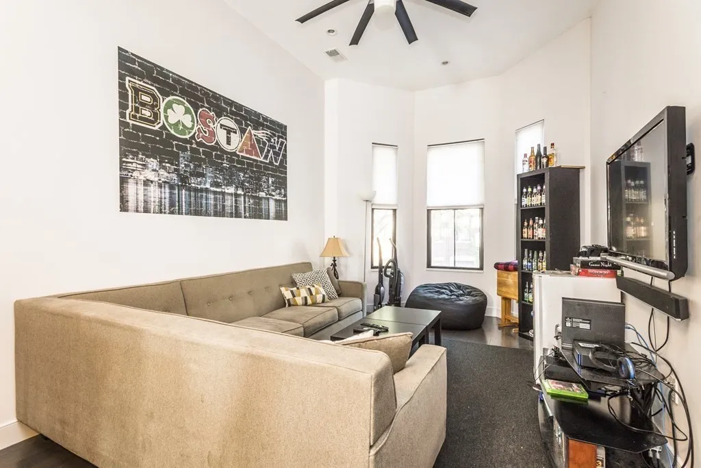 25 Worthington St, Roxbury