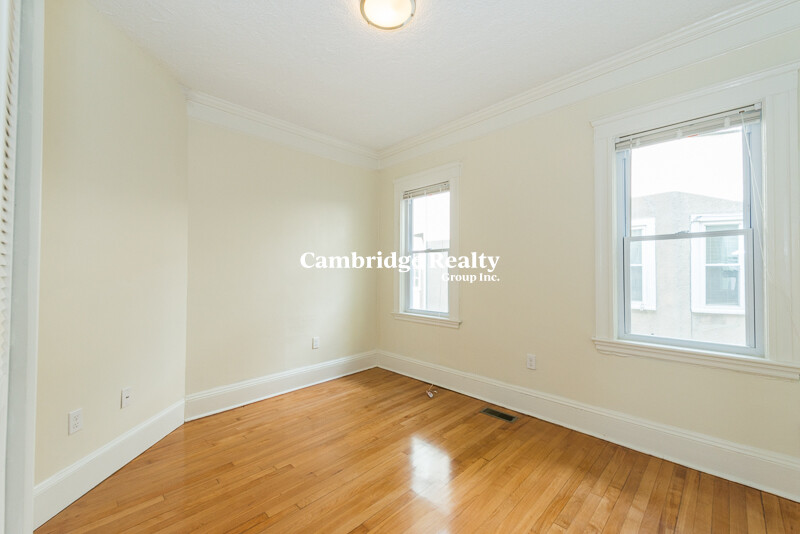 299 Alewife Brook Pkwa, West Somerville