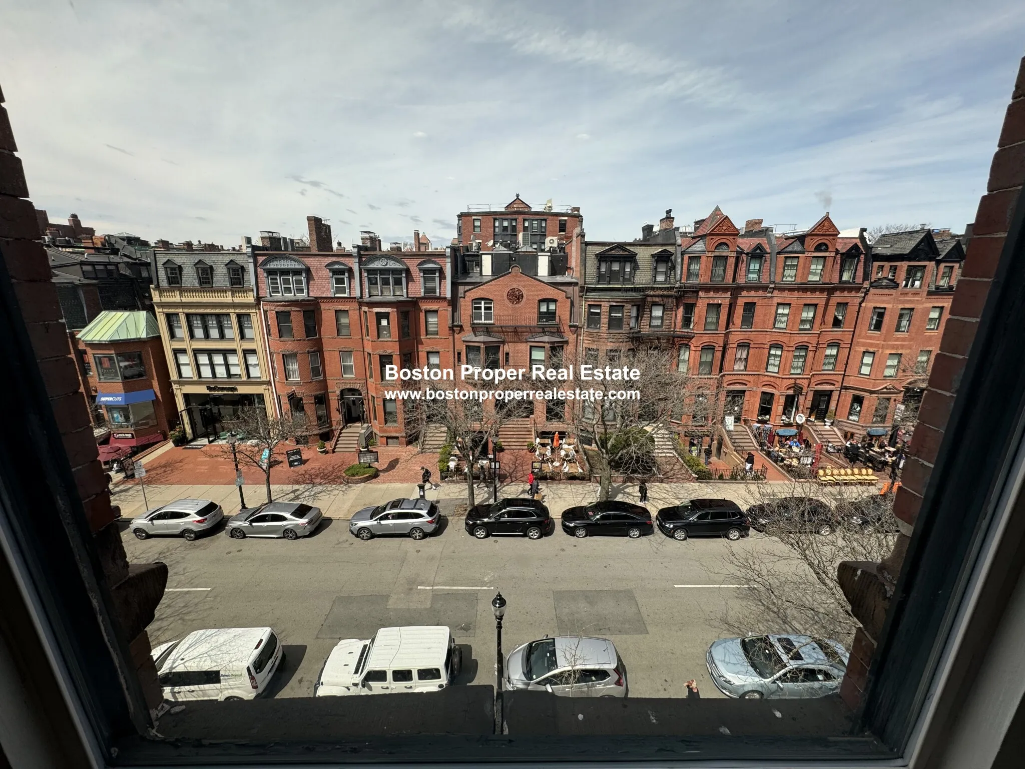 270 Newbury St, Back Bay