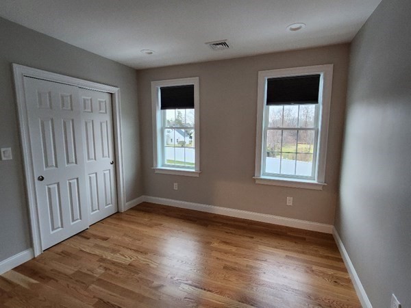 158 Hayden Rowe, Hopkinton