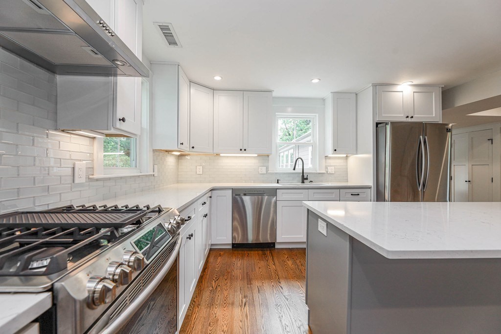 52 Maple St, Hyde Park